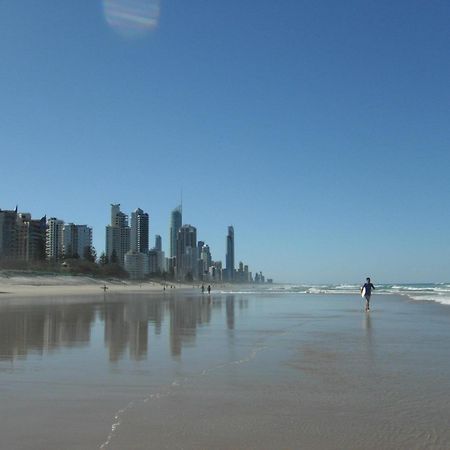 Ocean Royale Aparthotel Gold Coast Buitenkant foto